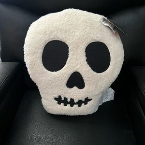 Sherpa skull pillow